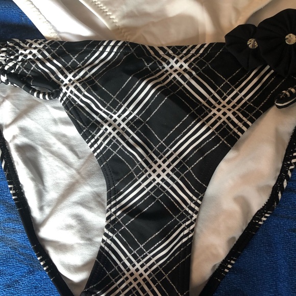 Bikini bundle - Picture 2 of 3